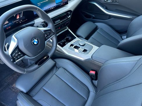 Used 2025 BMW 330i Sedan w/ Premium Package RWD image 11