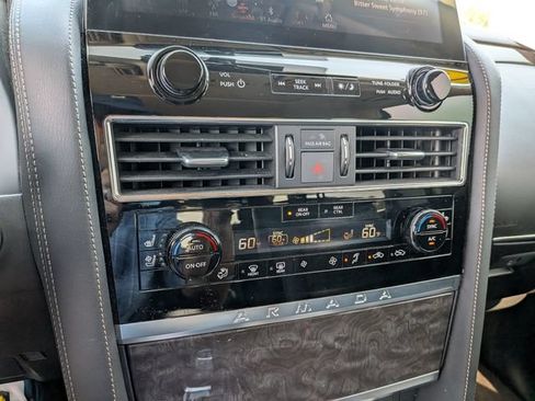 Used 2024 Nissan Armada Platinum w/ Captain's Chairs Package RWD image 19