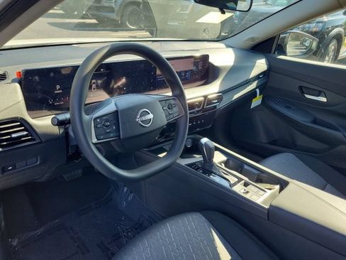 New 2026 Nissan Sentra SV w/ Floor Mat Package FWD image 8