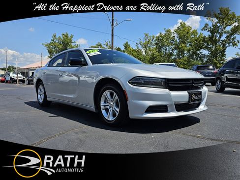 Used 2023 Dodge Charger SXT image 1