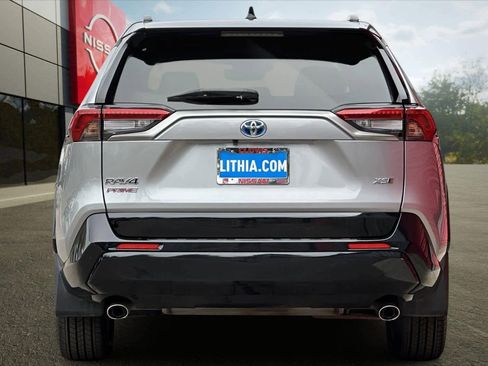 Used 2021 Toyota RAV4 XSE w/ Weather Package image 8