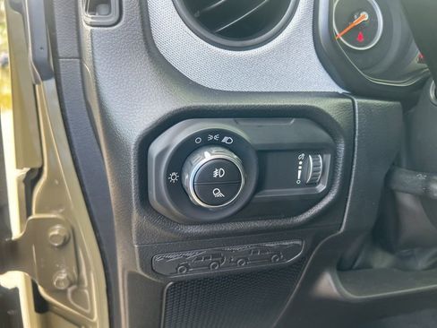 New 2026 Jeep Gladiator Sport AWD/4WD image 34