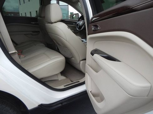 Used 2013 Cadillac SRX Luxury FWD image 33