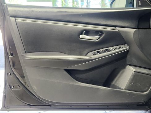 Used 2023 Nissan Sentra SV FWD image 10