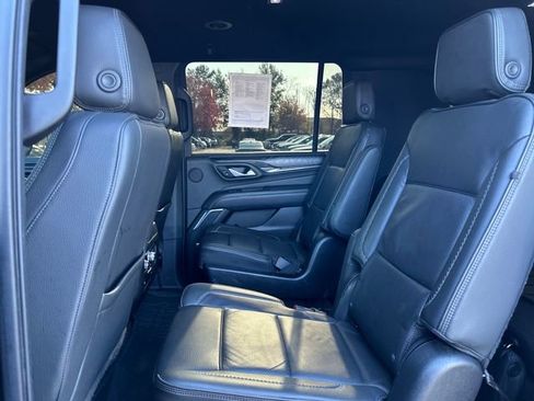 Used 2022 GMC Yukon XL Denali image 21