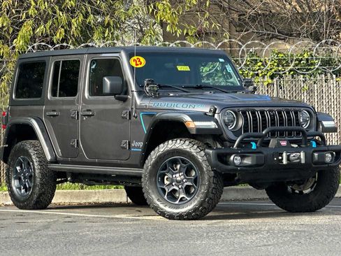 Used 2023 Jeep Wrangler Unlimited Rubicon 4xe image 2