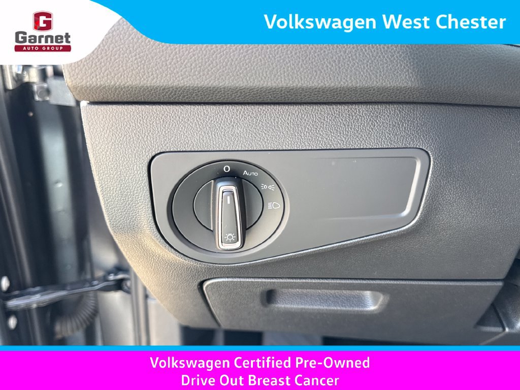 Certified 2023 Volkswagen Tiguan SE w/ Panoramic Sunroof Package AWD/4WD image 17