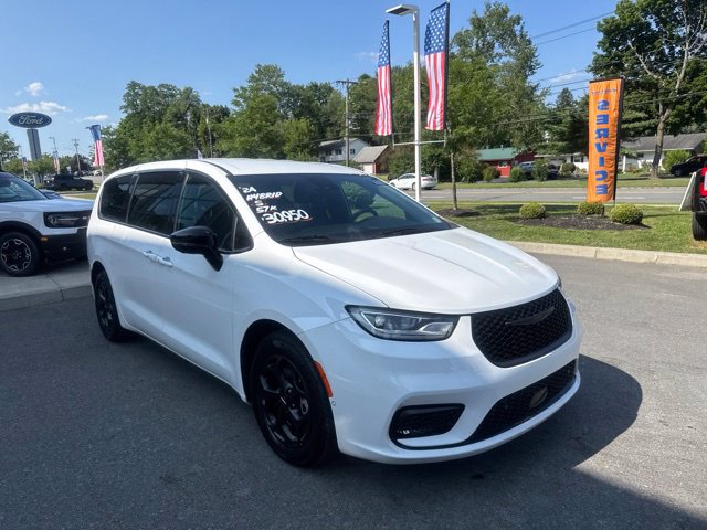 Used 2024 Chrysler Pacifica Limited FWD image 5
