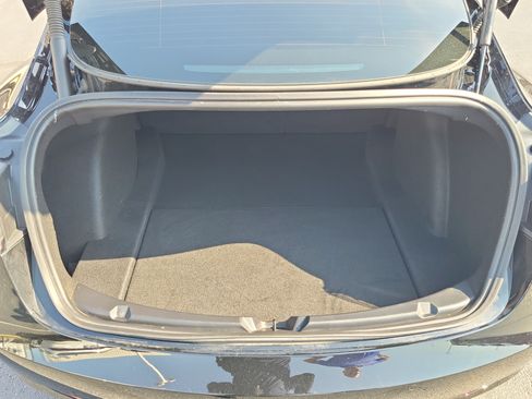 Used 2021 Tesla Model 3 Performance AWD/4WD image 9