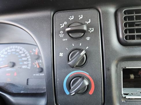 Used 2001 Dodge Ram 2500 Truck SLT image 19