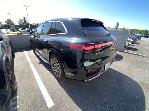 Used 2023 Mercedes-Benz EQS 580 4MATIC SUV image 4