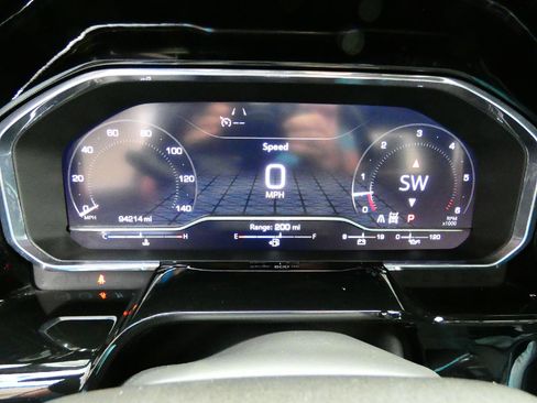 Used 2023 GMC Sierra 1500 SLT w/ SLT Convenience Package image 20