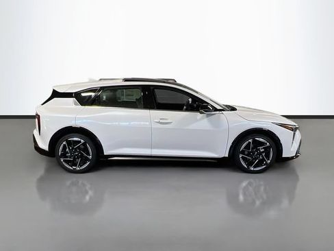 New 2026 Kia K4 GT-Line Turbo w/ GT-Line Premium Package FWD image 8