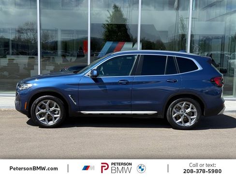 Used 2024 BMW X3 xDrive30i AWD/4WD image 2