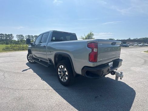 Used 2024 Chevrolet Silverado 2500 Custom w/ Custom Value Package AWD/4WD image 2