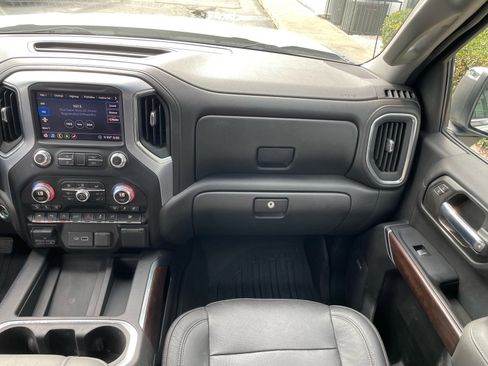 Used 2020 GMC Sierra 1500 SLT w/ SLT Premium Plus Package RWD image 10