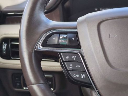 Used 2022 Lincoln Nautilus Reserve w/ Equipment Group 201A image 24