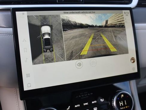 Used 2023 Jaguar F-PACE SVR image 21