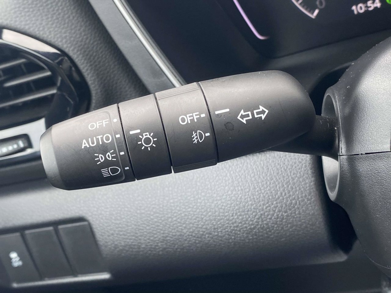 Used 2025 Honda Pilot Sport image 32