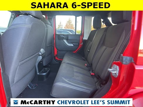 Used 2018 Jeep Wrangler Unlimited Sahara w/ Dual Top Group image 29