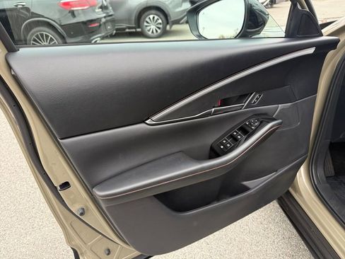 Used 2025 MAZDA CX-30 Carbon image 12