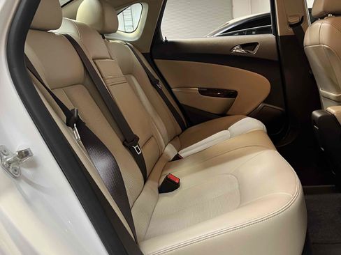 Used 2015 Buick Verano FWD image 32