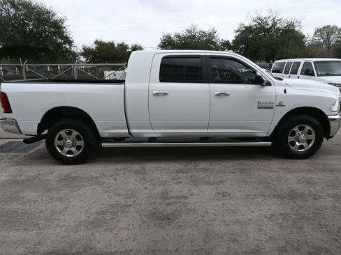Used 2018 RAM 2500 SLT w/ Luxury Group image 33