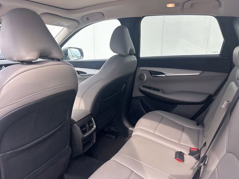 Used 2023 INFINITI QX50 Sensory AWD/4WD image 10