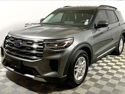 Used 2025 Ford Explorer Active