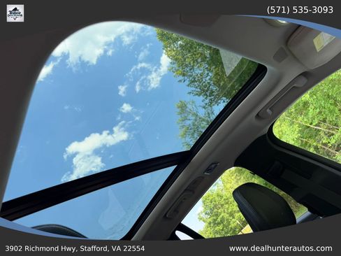 Used 2016 Volvo XC90 T6 Momentum w/ Momentum Plus Package AWD/4WD image 21