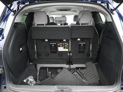 Used 2025 Toyota Sienna LE image 30