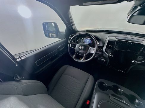 Used 2024 RAM 2500 Big Horn w/ Safety Group image 9