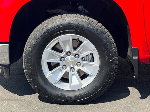 Used 2025 Chevrolet Silverado 1500 LT AWD/4WD image 25