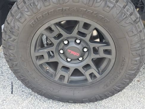 Used 2024 Toyota 4Runner TRD Off-Road Premium w/ Off Road Premium Plus Package AWD/4WD image 11