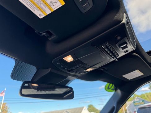 Used 2020 Ford F150 Raptor w/ Equipment Group 802A Luxury image 28