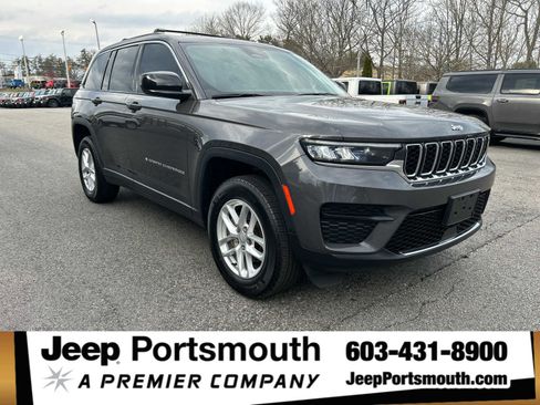 Used 2023 Jeep Grand Cherokee Laredo X AWD/4WD image 1