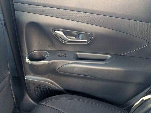 Used 2025 Hyundai Santa Cruz SE image 12