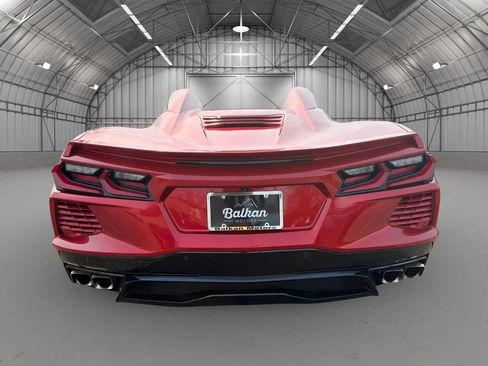 Used 2021 Chevrolet Corvette Stingray Premium Conv w/ Z51 Performance Package image 4