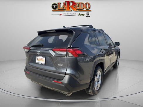 Used 2019 Toyota RAV4 XLE image 9