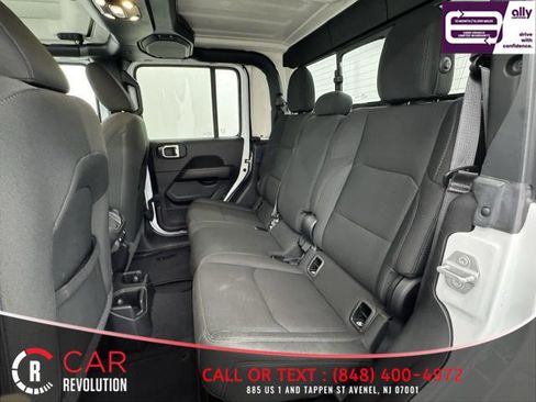 Used 2021 Jeep Gladiator Overland AWD/4WD image 45