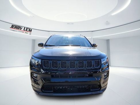 New 2026 Jeep Compass Latitude image 8