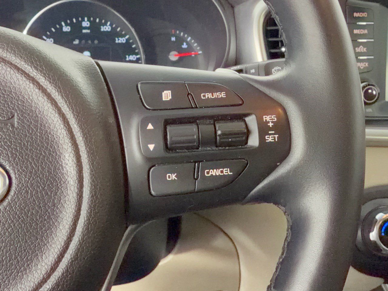 Used 2017 Kia Sorento EX w/ EX Premium Package FWD image 19