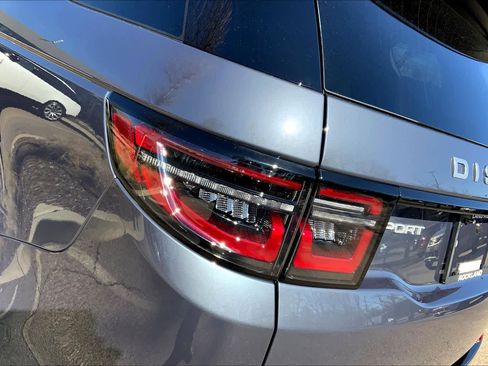 Used 2025 Land Rover Discovery Sport S image 27