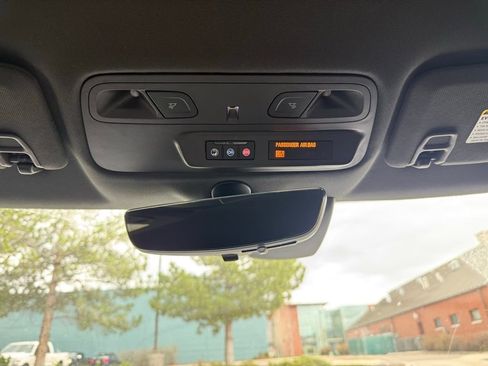 Used 2019 Chevrolet Camaro SS image 18