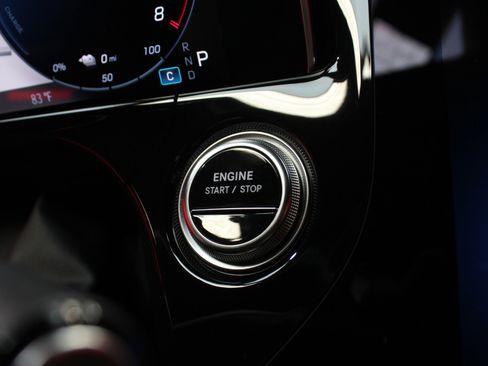 Used 2025 Mercedes-Benz E 53 AMG e 4MATIC Sedan image 95