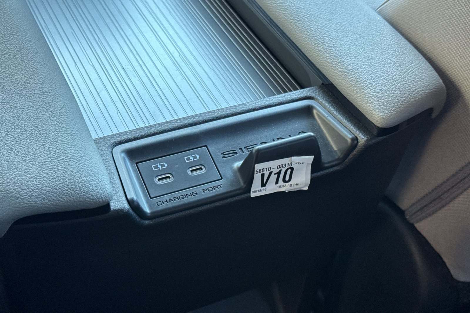 Certified 2026 Toyota Sienna LE FWD image 17