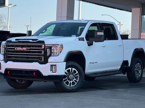 Used 2021 GMC Sierra 2500 AT4 w/ Gooseneck/5TH Wheel Package AWD/4WD image 8