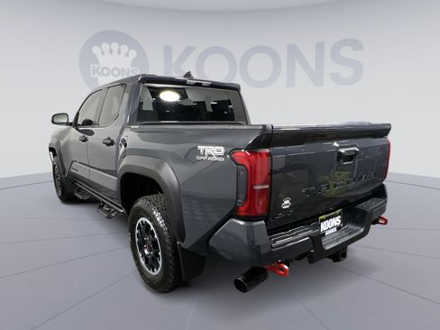 Used 2024 Toyota Tacoma TRD Off-Road image 4