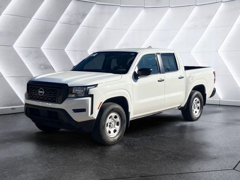 Used 2024 Nissan Frontier S w/ Technology Package image 3