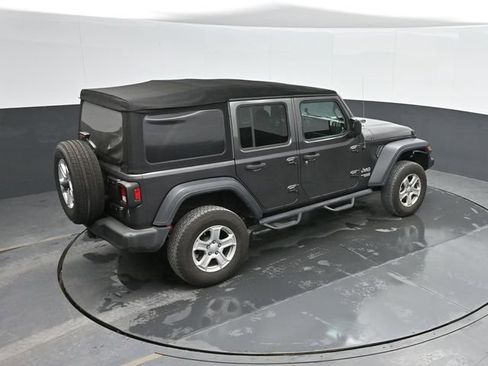 Used 2018 Jeep Wrangler Unlimited Sport S image 34
